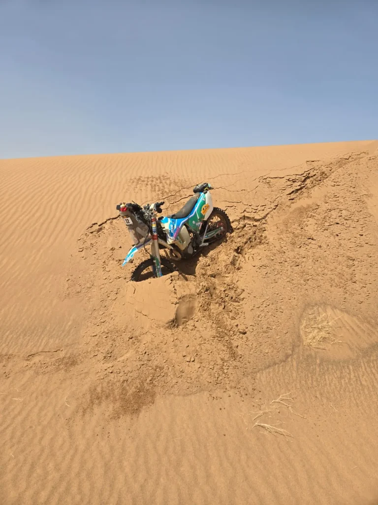 29° 49′ 41.04″ N,6° 20′ 31.38″ W 5 PHOTO 2025 04 16 19 20 12